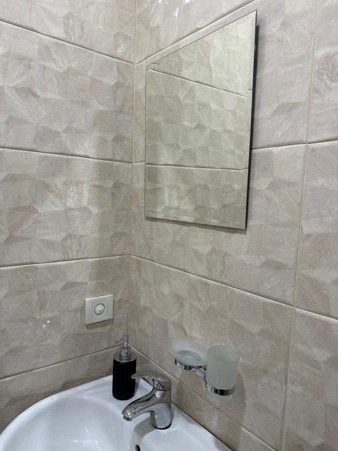 Nid Hotel Tbilisi Luaran gambar