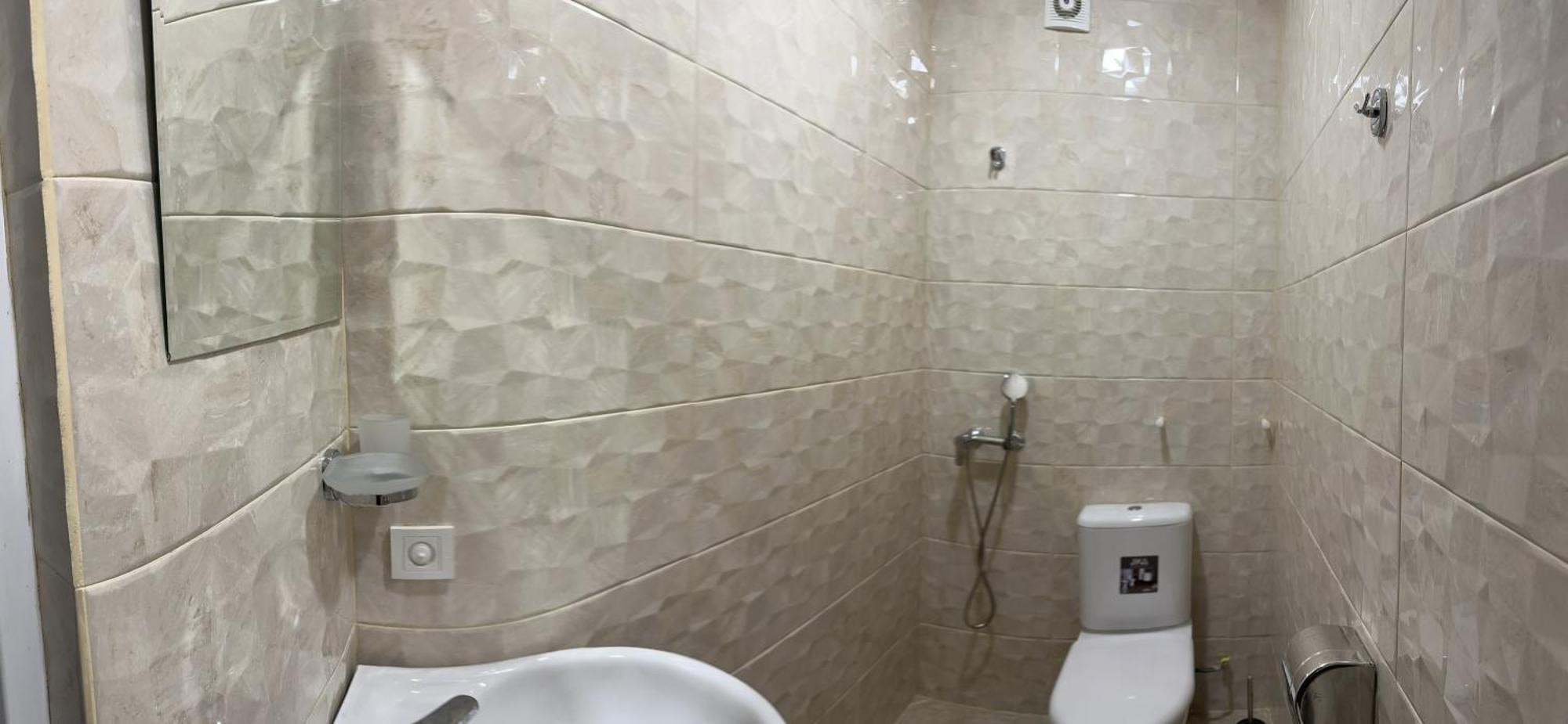 Nid Hotel Tbilisi Luaran gambar